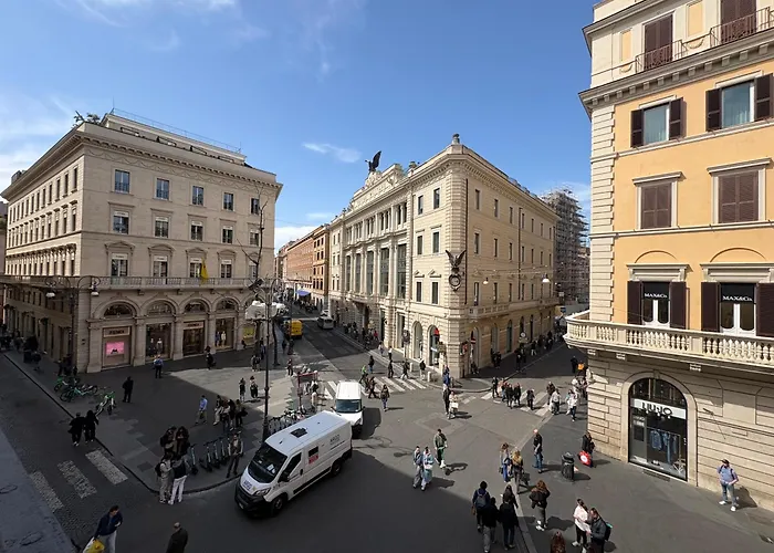 Palazzo Goldoni Condotti Collection Roma